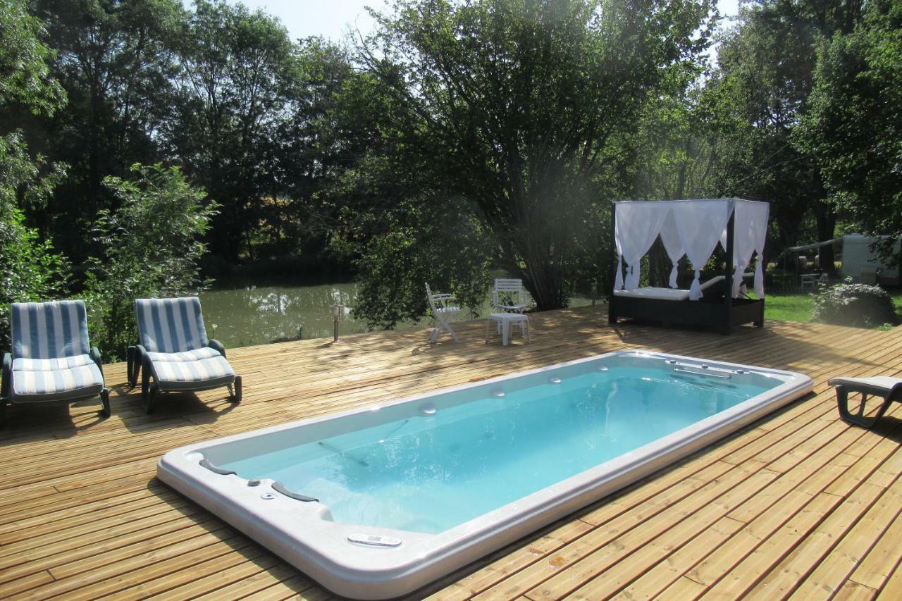 Le Moulin Calme Bed & Breakfast Luceau Dış mekan fotoğraf